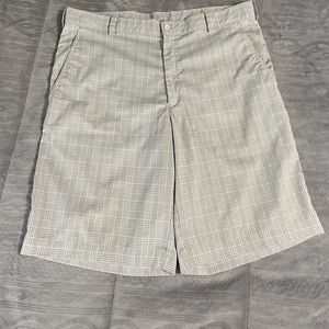 Men’s Nike golf shorts NEW size 36